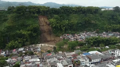 Unha chuvia torrencial durante horas provocou o alude que sepultou varias casas