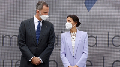 O rei Filipe VI e a raína Letizia durante o acto