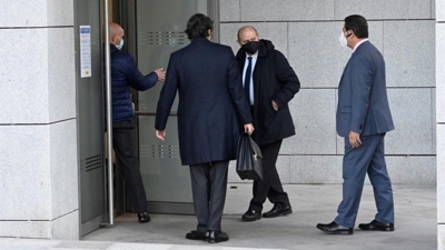 Jorge Fernández Díaz entrando na Audiencia Nacional