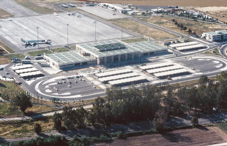 Terminal do aeroporto de Jerez de la Frontera/Arquivo