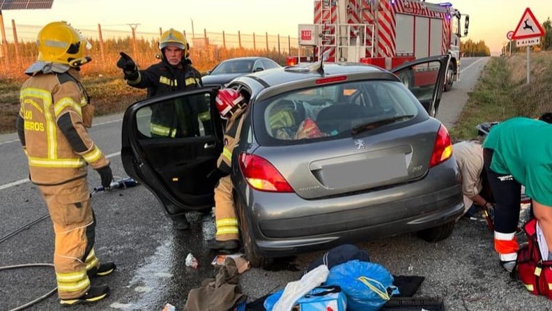 Imaxe do accidente ocorrido na estrada LU-120 que une Vilalba e Paraxes