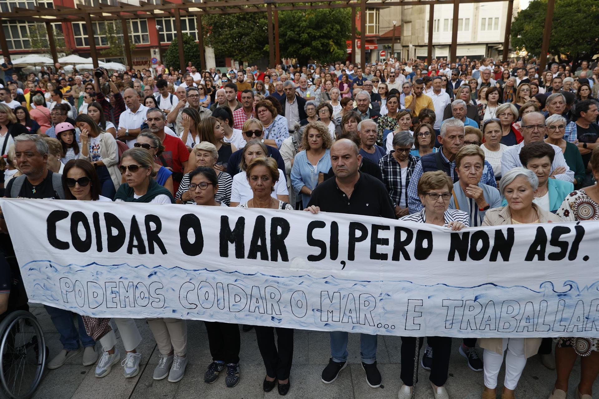 A praza do concello estaba ateigada