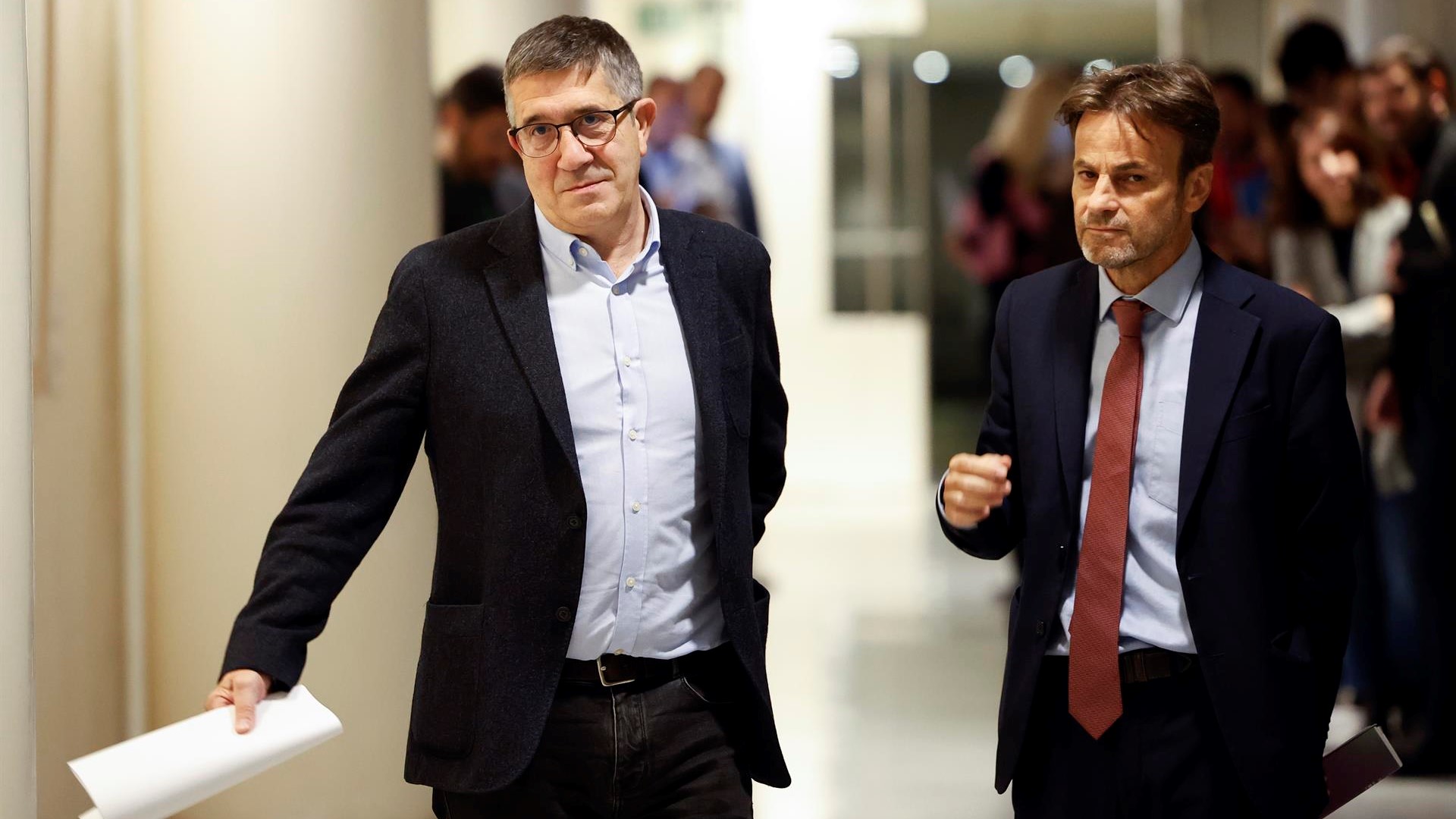 Patxi López (PSOE) e Jaume Asens (UP) (EFE)