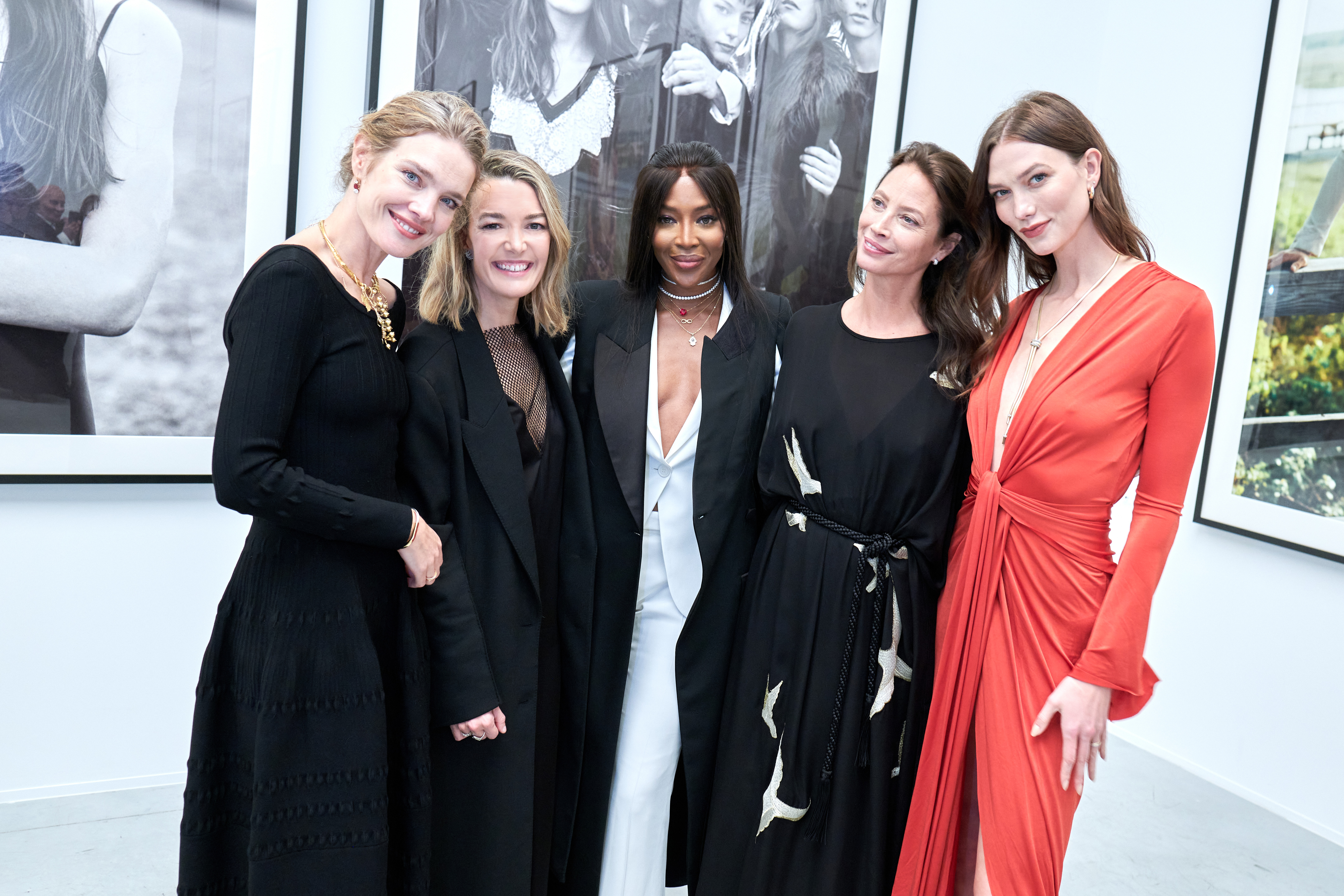 Natalia Vodianova, Marta Ortega, Naomi Campbell, Christy Turlington e Karlie Kloss. Foto: Saskia Lawaks