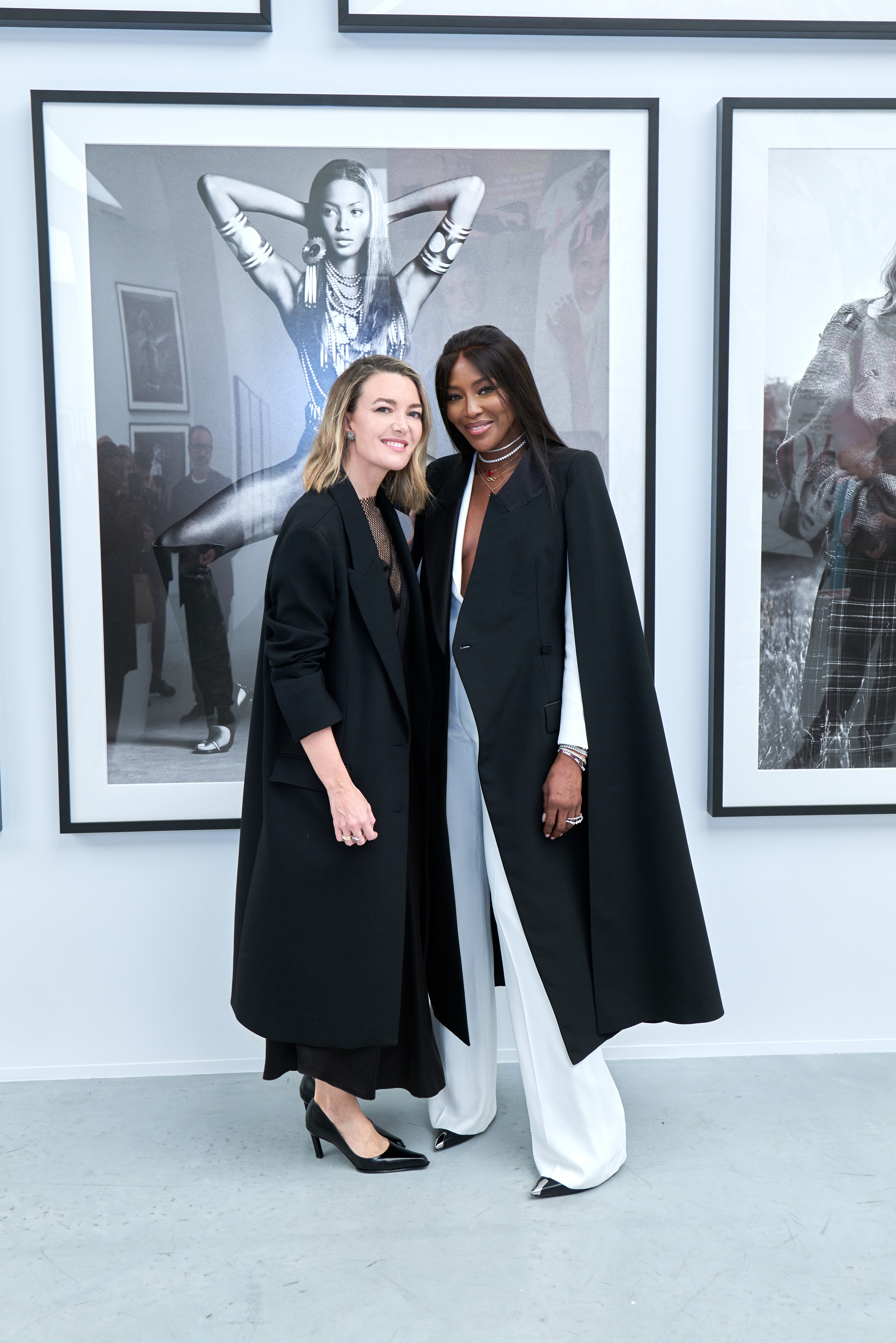 Marta Ortega e Naomi Campbell. Foto: Saskia Lawaks