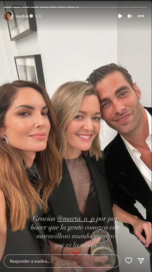 Selfie de Eugenia Silva, Marta Ortega e Jon Kortajarena no evento. Instagram: @eusilva