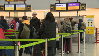 Operación retorno no aeroporto Rosalía de Castro