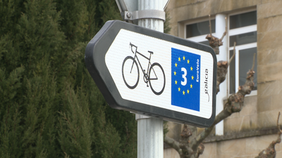 Sinal de carril bicicleta en Santiago