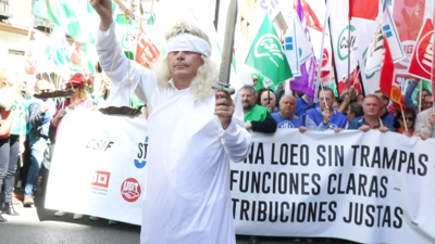 Manifestación dos funcionarios de Xustiza