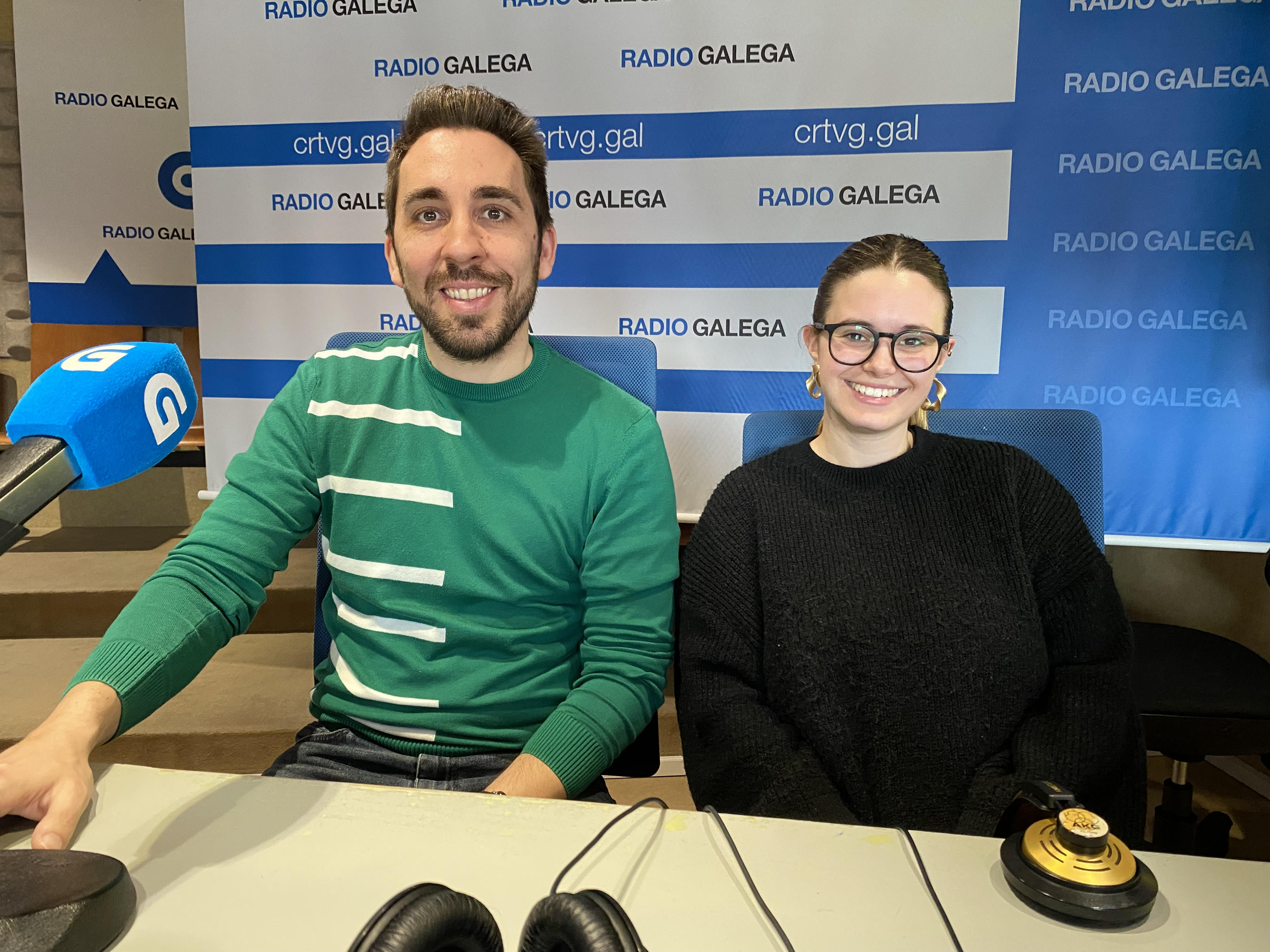 Gustavo Couto e Cristina Cotilla póñenlle música en directo ao espectáculo