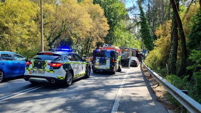 Tras o accidente rexistráronse retencións na estrada PO-552