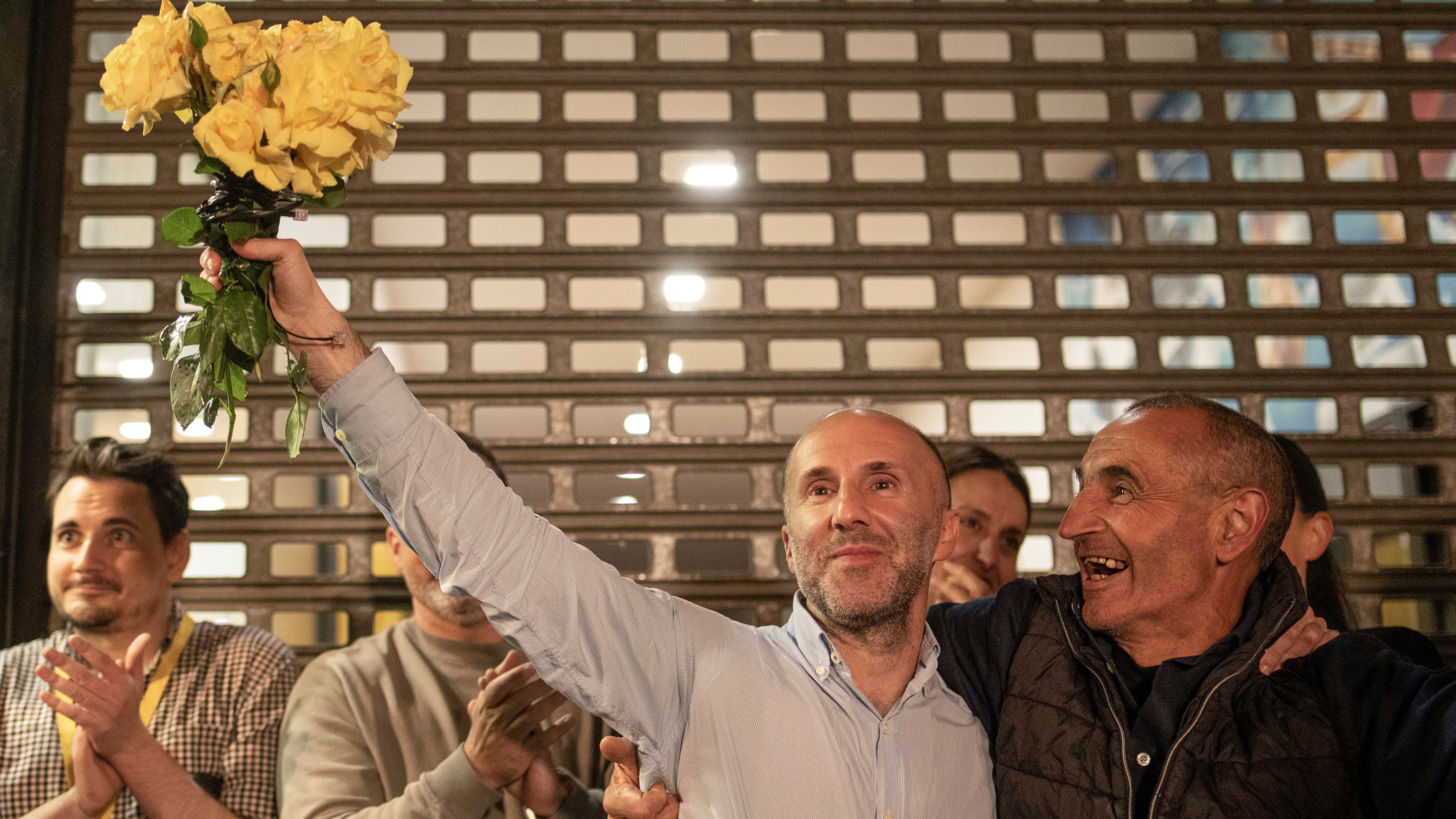 Gonzalo Pérez Jácome celebra os resultados electorais (EFE/Brais Lorenzo)