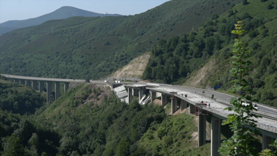 O 7 de xuño de 2022 colapsou un taboleiro do viaduto e unha semana despois, o segundo