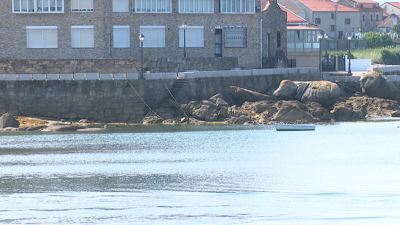 O tiburón azul entrou pola cara sur da Illa de Arousa e foi avistado a mañá e o serán deste mércores