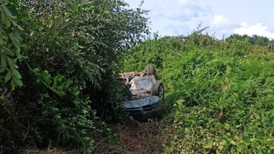 Ileso nun accidente en Maside( Ourense) un home co carné caducado e positivo en alcol e drogas/ Garda Civil