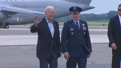 Biden entrevistarase este luns en Londres co rei e co primeiro ministro británico