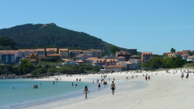 Imaxes da praia de Lagosteira, en Fisterra