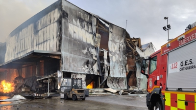 Incendio nas instalacións de Sogarisa/Fonte: GES Ortigueira