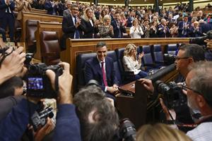 Pedro Sánchez e Yolanda Díaz no Congreso durante a investidura (EFE/Juan Carlos Hidalgo)