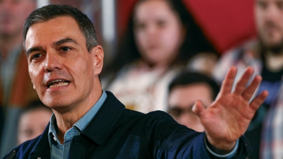 Pedro Sánchez en Lugo este sábado. EFE/Eliseo Trigo