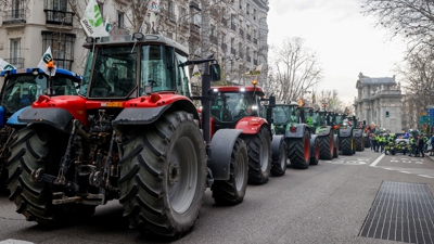 Os tractores en Madrid o pasado mércores. EFE/ Sergio Pérez