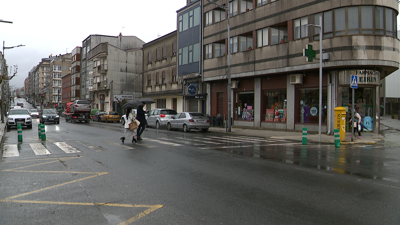 O accidente foi neste paso de peóns da avenida Benito Vigo