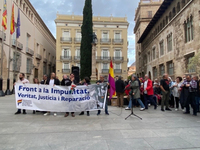 Concentración contra a futura 'lei de concordia' do Consell da Generalitat, en marzo de 2024 en Valencia (Europa Press).