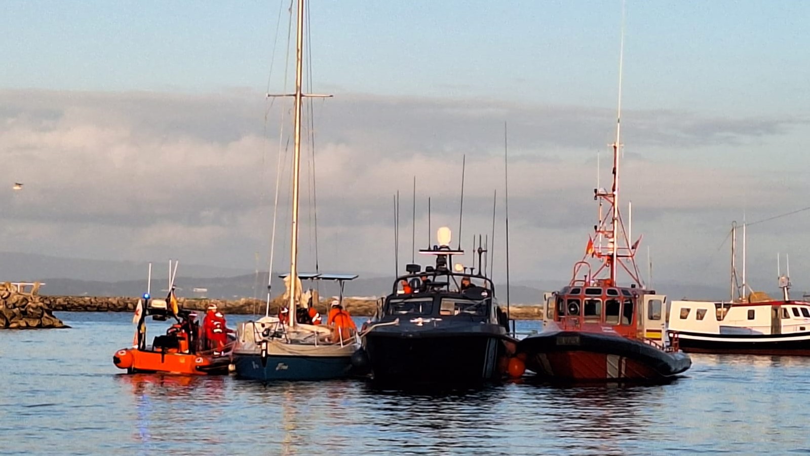 Outra imaxe da embarcación. FOTO: Fernando Abralde, concelleiro do mar de Ribeira