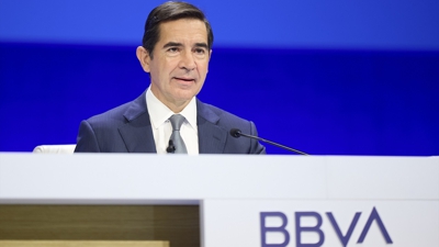 O presidente do BBVA Carlos Torres Vila intervén durante a Xunta Xeral Extraordinaria de Accionistas da entidade este venres en Bilbao (Ion Alcoba / Europa Press)