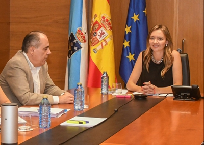 A conselleira de Política Social e o Director xeral de Inclusión durante a conferencia sectorial