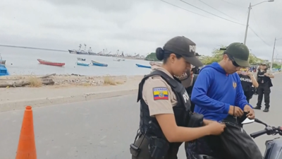 Controis da policía ecuatoriana para dar cos asaltantes que tirotearon o autobús con traballadores galegos