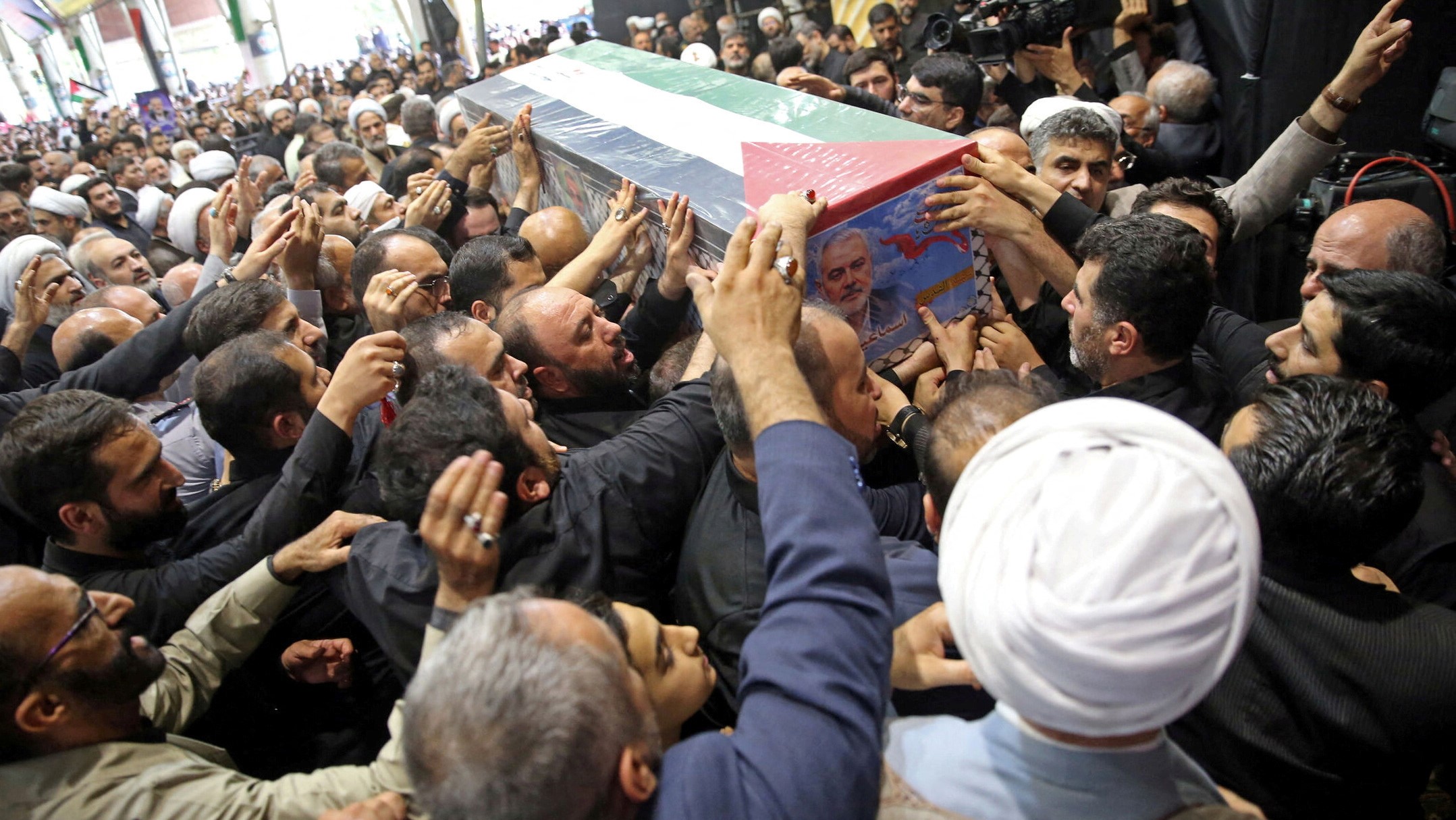 Imaxe do funeral en Teherán do líder político de Hamas Haniye o pasado 1 de agosto (Reuters)