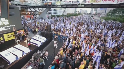 Protestas a favor do regreso dos reféns fronte ás oficinas de Netanyahu este domingo en Xerusalem