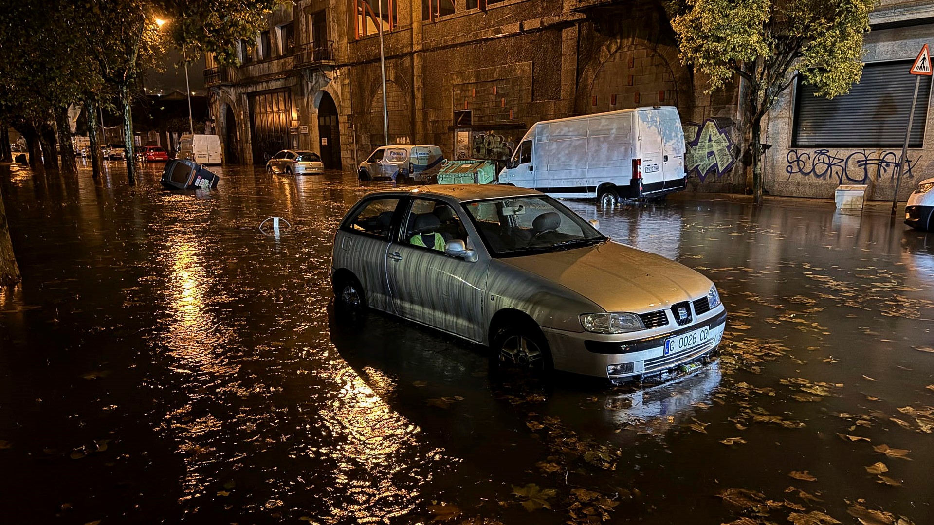 Asolagamentos en Vigo (EFE/ Sxenik)