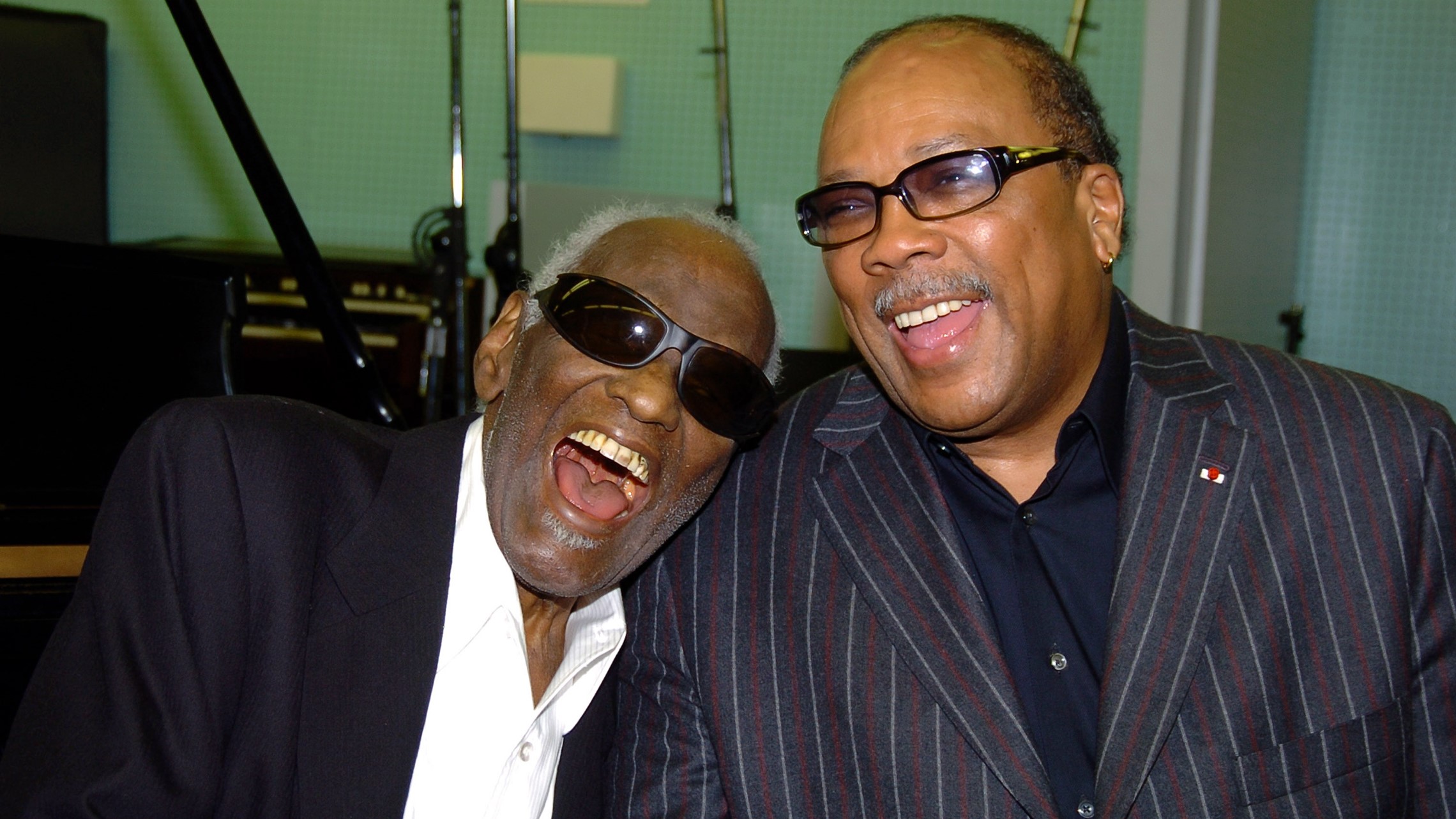 Co seu amigo da mocidade, Ray Charles en 2004 (George Pimentel / WireImage for NARAS).