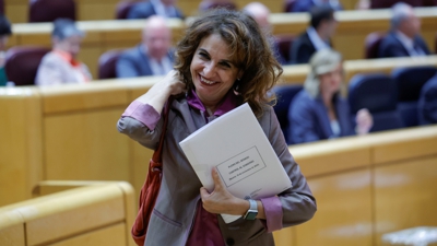 María Jesús Montero nun pleno do Senado (EFE/Zipi)