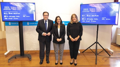 A alcaldesa da Coruña Inés Rey, Ramón Adell, vicepresidente da Fundación CEDE, e Patricia Villajos, xerente do Instituto Galego de Promoción Económica (IGAPE) da Xunta de Galicia, na presentación do 23.º Congreso, o pasado 5 de novembro (Fundación CEDE)