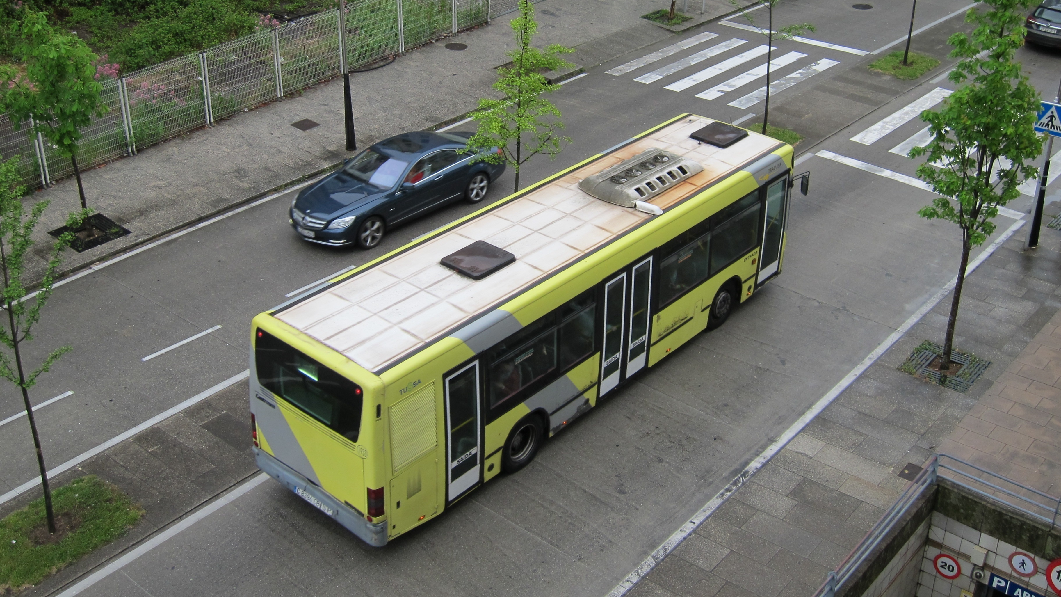 Imaxe de arquivo dun autobús urbano en Santiago de Compostela / EP