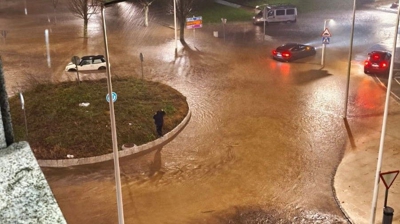 EN DIRECTO: Cámara web situada na Praza da Quintana, con vistas para a Porta Santa (TVG)