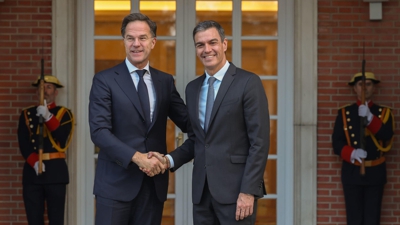 O presidente do Goberno, Pedro Sánchez, recibe ao secretario xeral da OTAN, Mark Rutte. EFE / Kiko Huesca