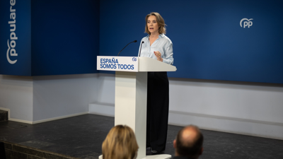 A secretaria xeral do PP Cuca Gamarra, durante unha conferencia de prensa na sede do PP (Alejandro Martínez Vélez / Europa Press)