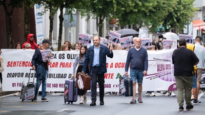 Imaxe de arquivo dunha protesta dos familiares dos falecidos e feridos no accidente (César Arxina-Europa Press)