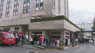 As colas chegaron a rodear o Gran Hotel de Lugo