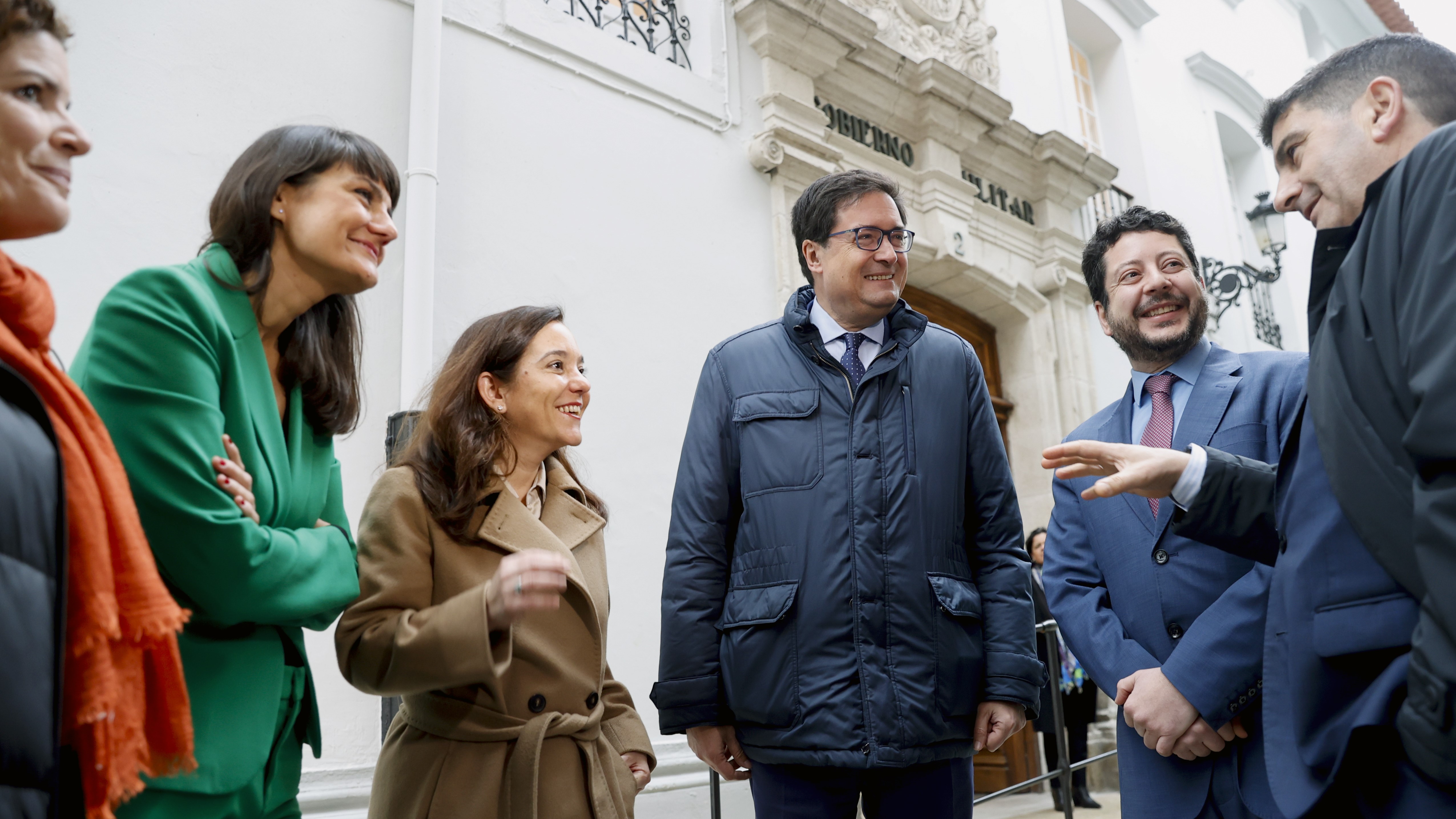 Reunión do Consello Reitor da Axencia Española de Supervisión da Intelixencia Artificial (Aesia), co ministro de Transformación Dixital, Óscar López, acompañado pola alcaldesa da Coruña, o director da Aesia e a secretaria de Estado de Función Pública e de Dixitalización e Intelixencia Artificial este venres na Coruña (EFE/Cabalar)