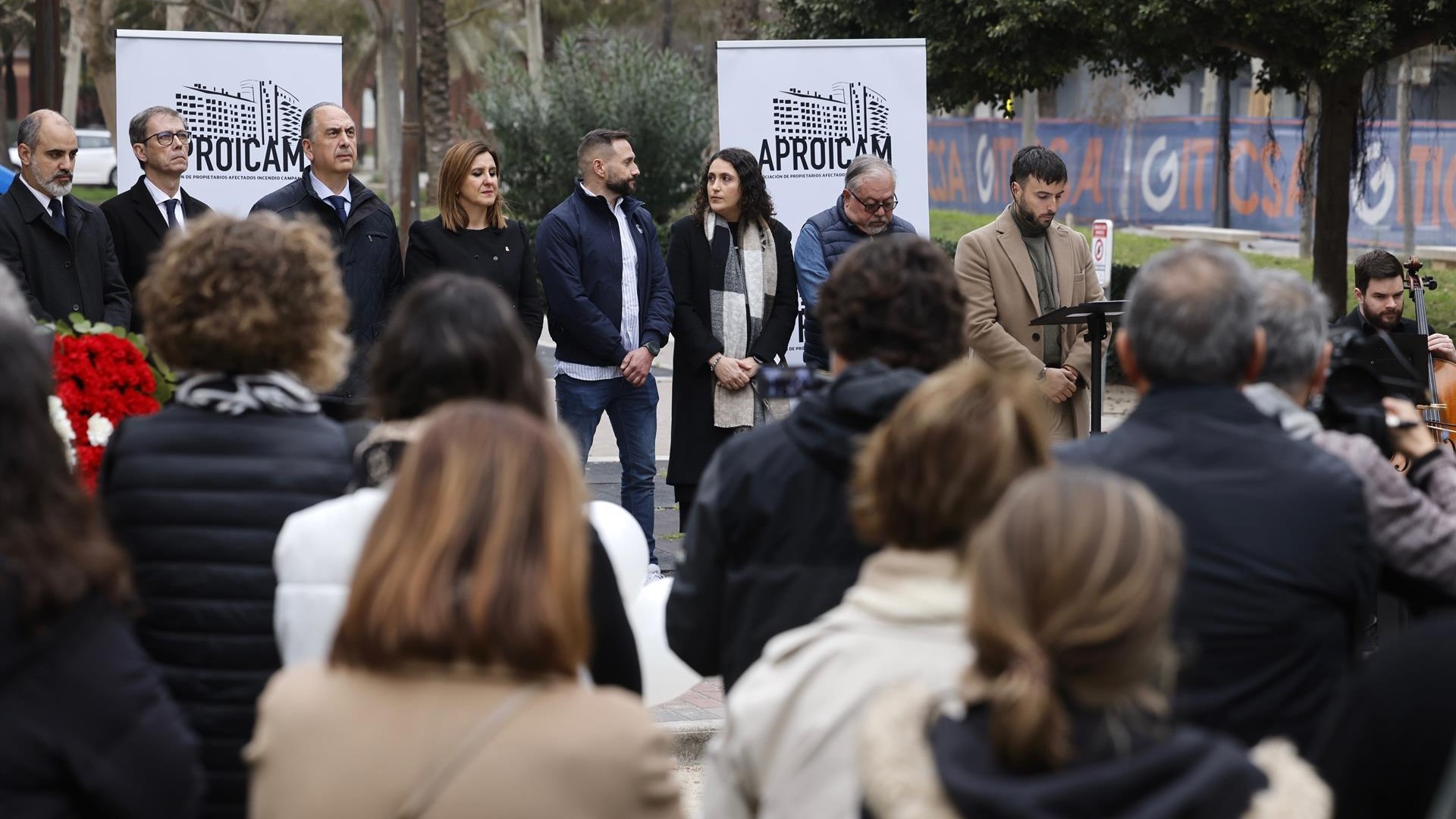 Acto de homenaxe un ano despois do incendio de Campanar (Rober Solsona/Europa Press)