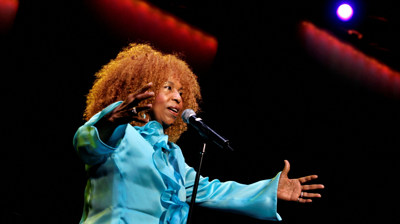 Roberta Flack  nun concerto en xullo de 2006. Reuters/Dani Cardona