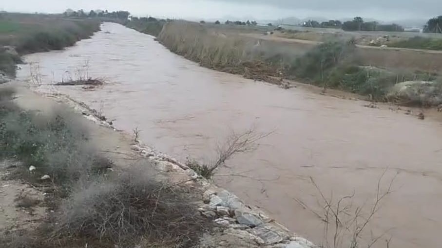 A Dirección Xeral de Seguridade Cidadá e Emerxencias alertou do desbordamento do barranco do Albujón, en Cartaxena (EFE/Comunidade de Murcia)