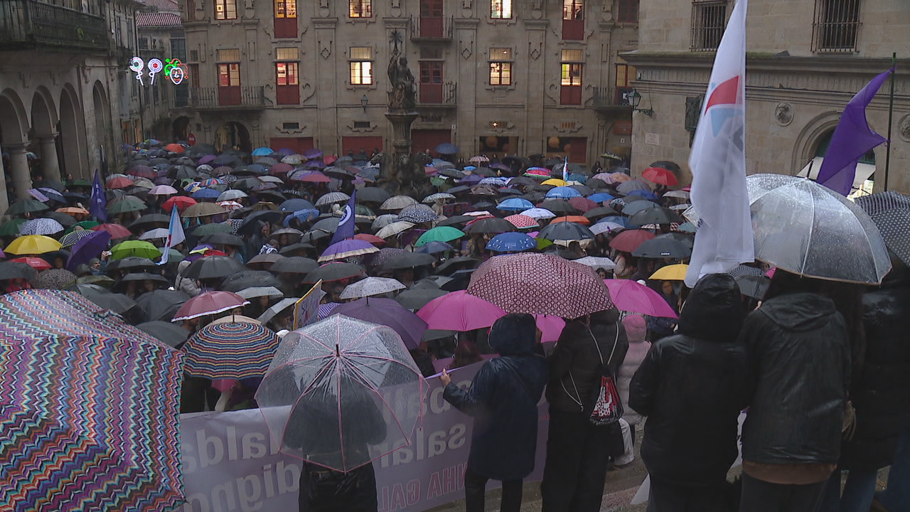 Manifestación en conmemoración do 8-M en Santiago de Compostela