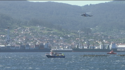 Chocou contra unha batea mentres navegaba con cinco tripulantes