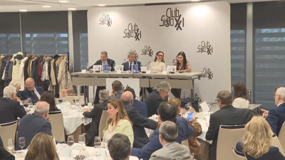 O presidente Alfonso Rueda nun almorzo en Madrid